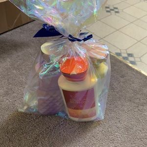 Bath & Body Works Lotion Bundle ✨ 3/$30